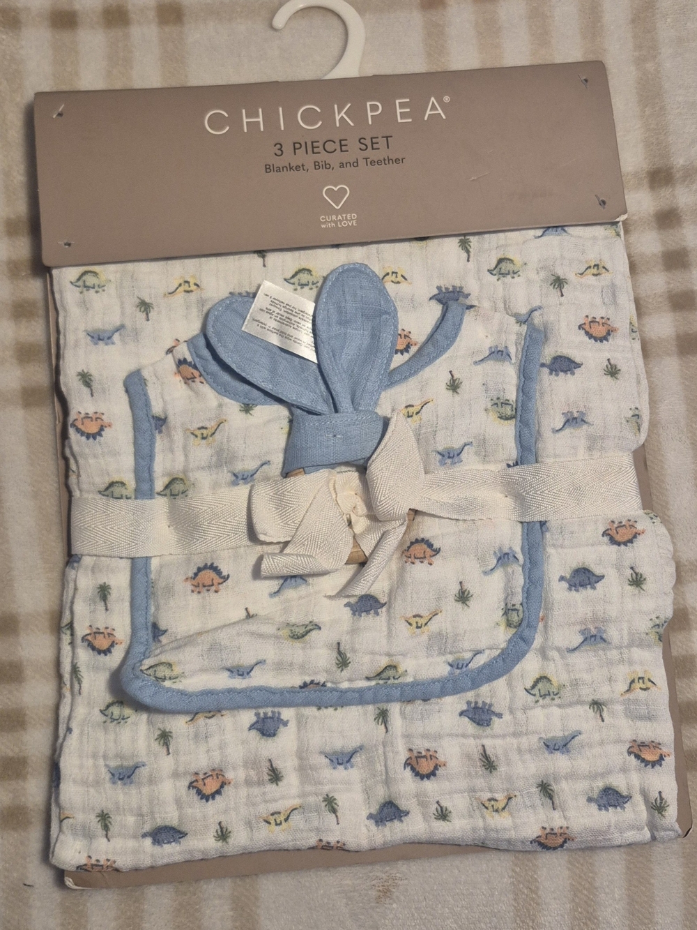 chick pea Blue & White Dino Muslin 3-Piece Baby Set